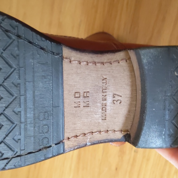 Moma distressed leather ankle boots - Picture 8 of 16